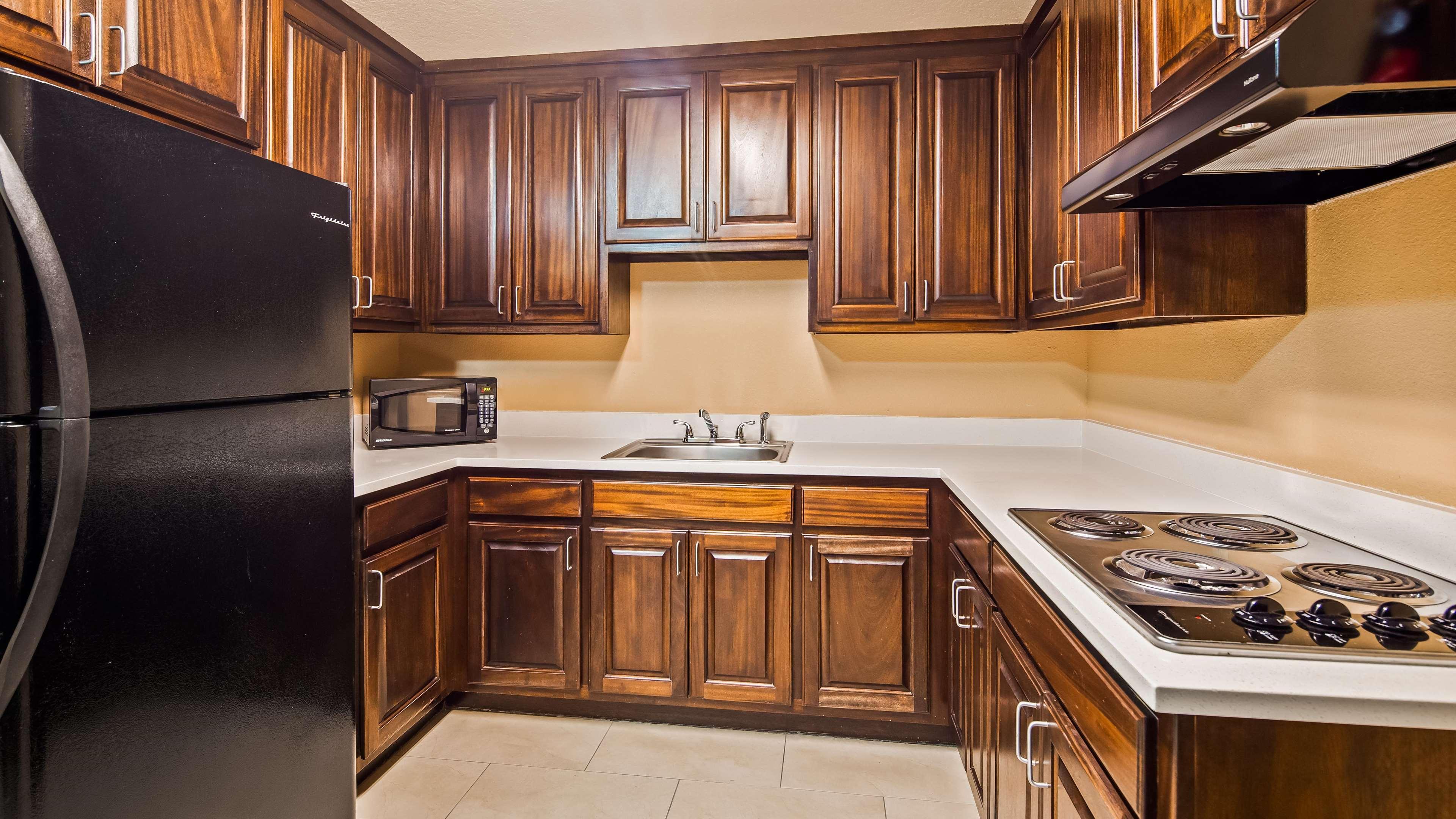 Best Western Granbury Inn And Suites Bagian luar foto