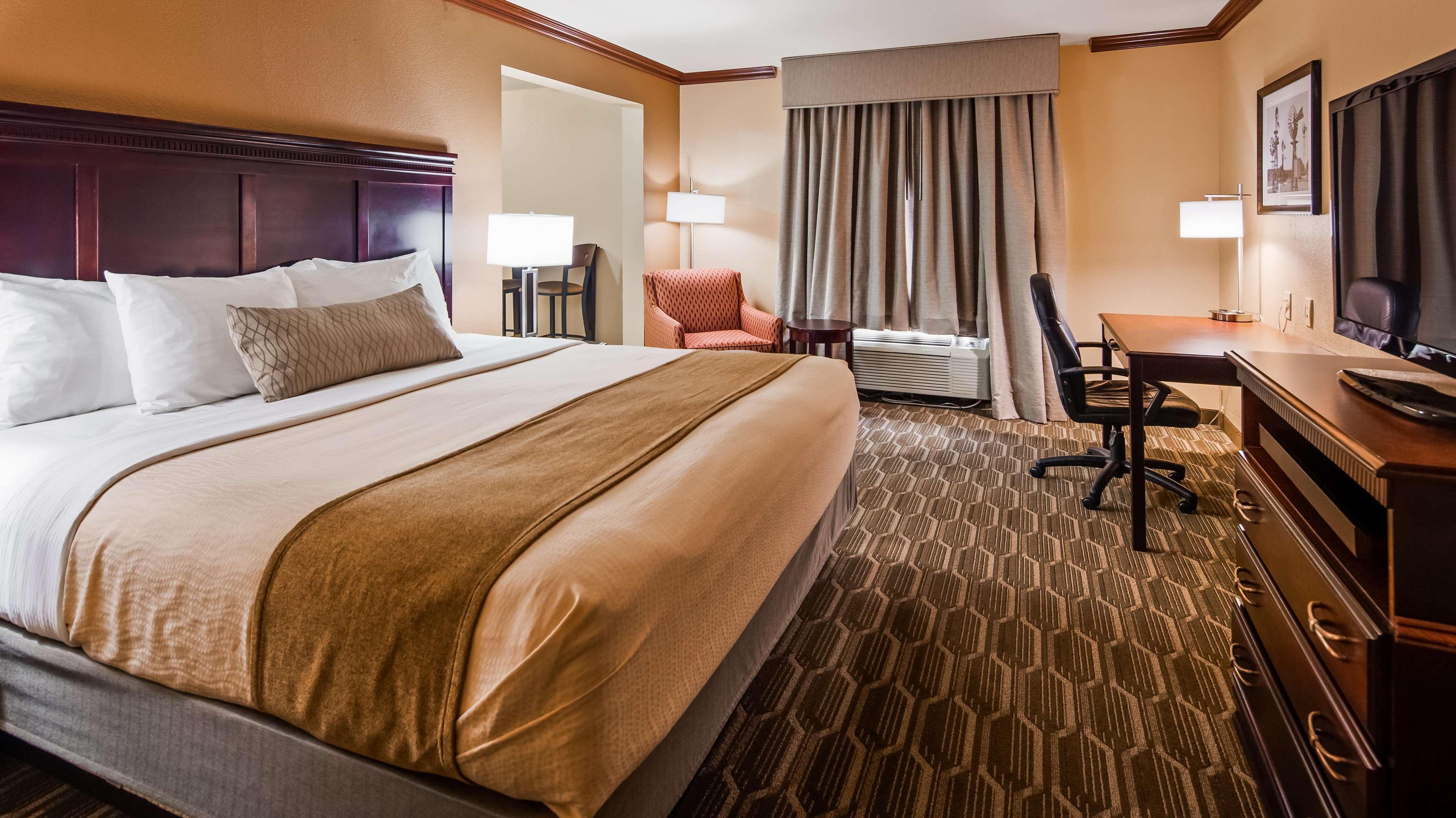 Best Western Granbury Inn And Suites Bagian luar foto