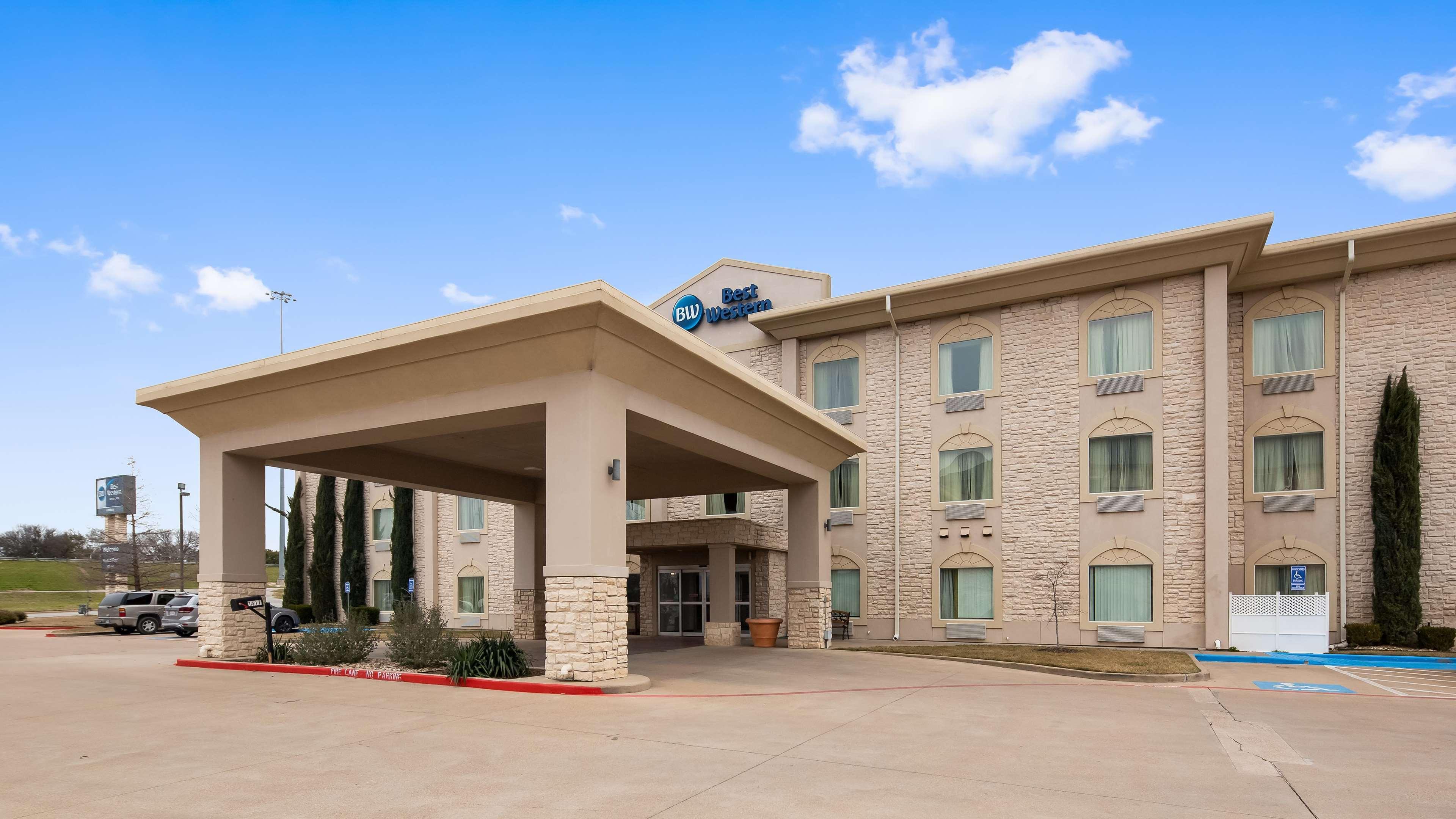 Best Western Granbury Inn And Suites Bagian luar foto