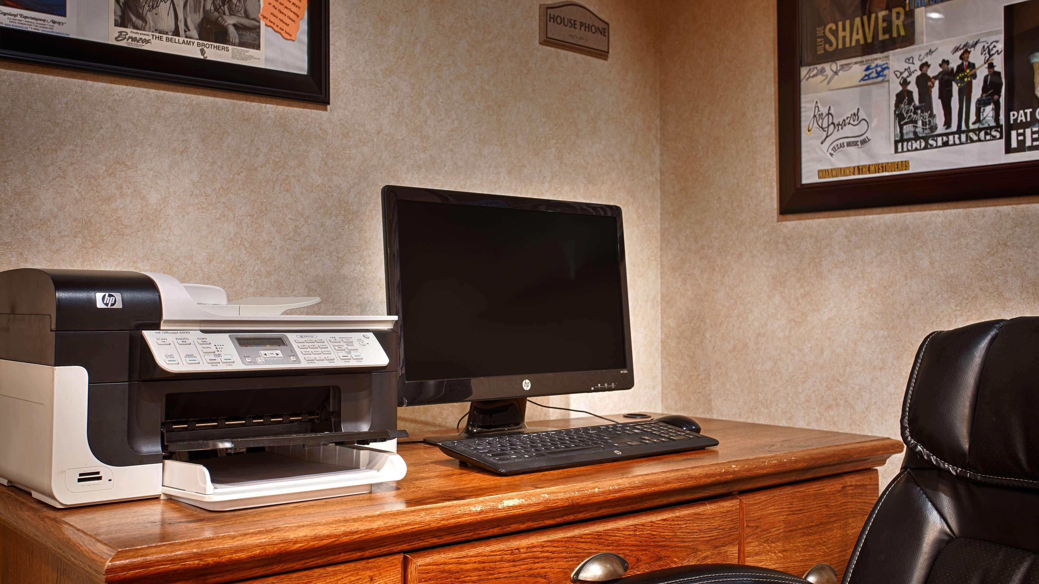 Best Western Granbury Inn And Suites Bagian luar foto