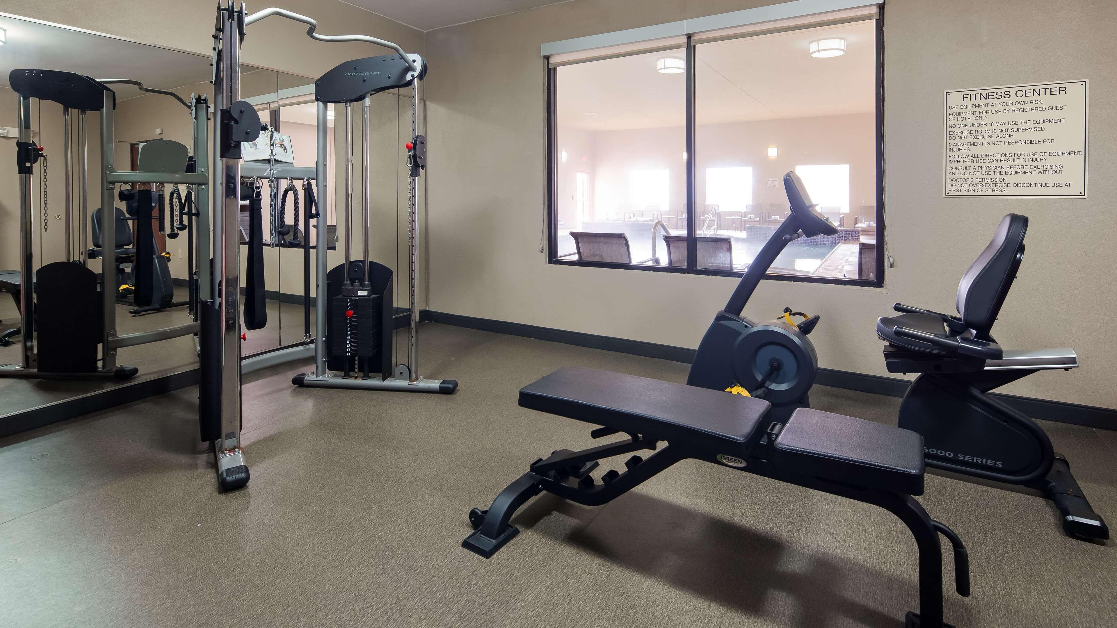 Best Western Granbury Inn And Suites Bagian luar foto