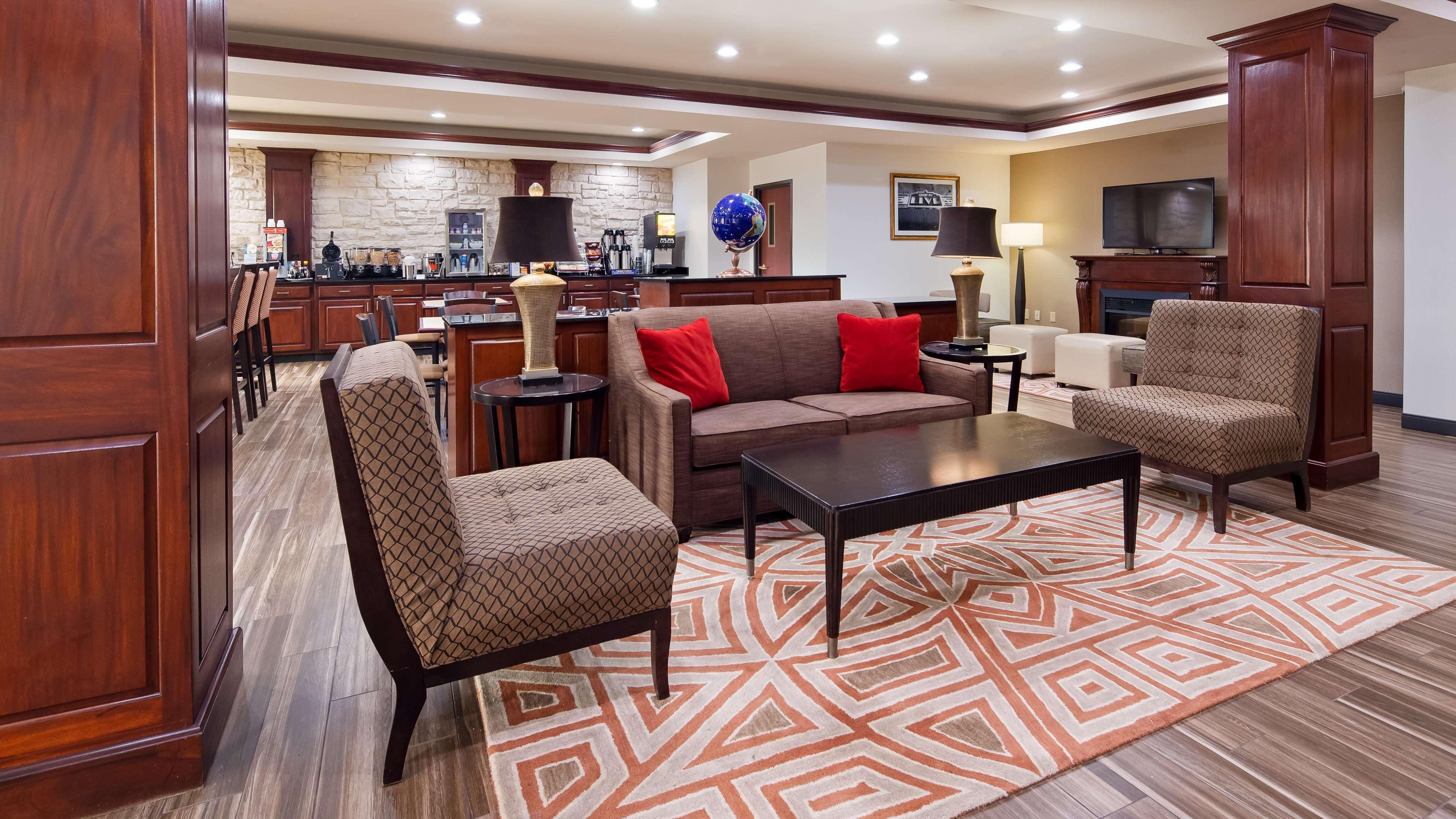 Best Western Granbury Inn And Suites Bagian luar foto